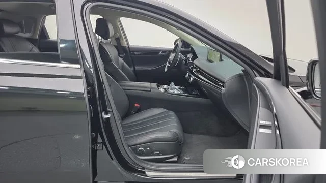 Genesis G80 (RG3) 2022 Черный из Кореи, фото 2