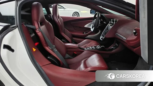 McLaren GT 2021 Белый из Кореи, фото 2