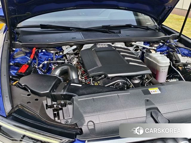 Audi A6L 2022 Черный из Китая, фото 2