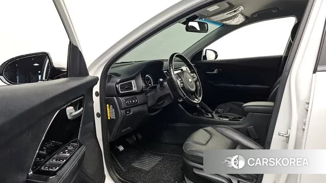 Kia Niro 2018 Белый из Кореи, фото 2