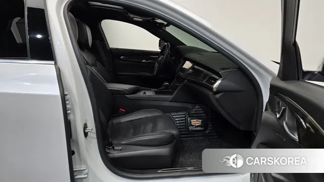 Cadillac CT6 2018 Белый из Кореи, фото 2