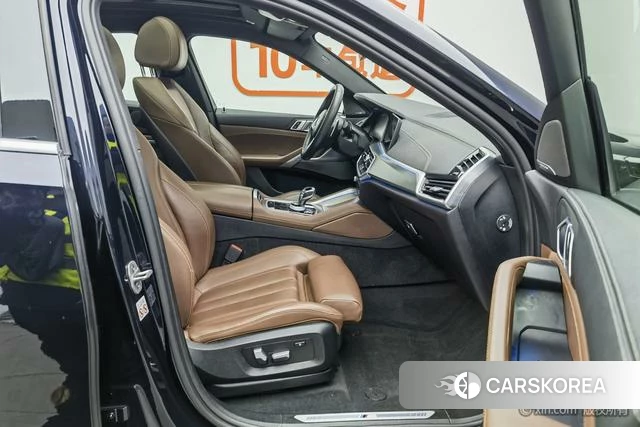 BMW X6 2022 Черный из Китая, фото 2
