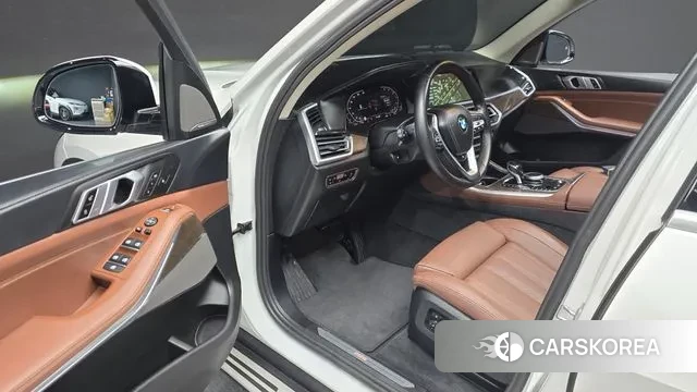 BMW X5 (G05) 2021 Белый из Кореи, фото 2