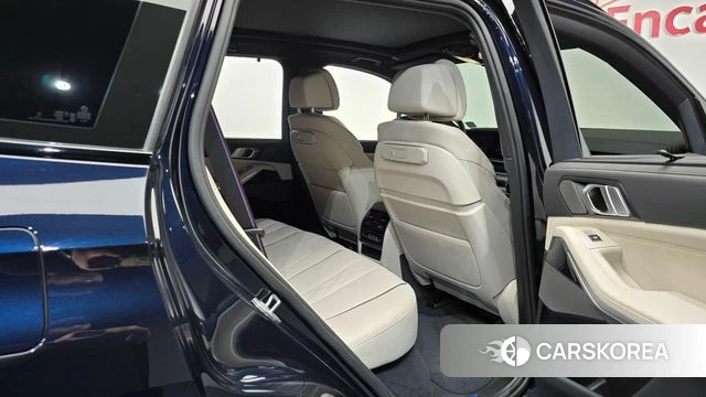 BMW X5 (G05) 2024 Черный из Кореи, фото 2