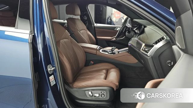 BMW X6 (G06) 2023 Синий из Кореи, фото 2