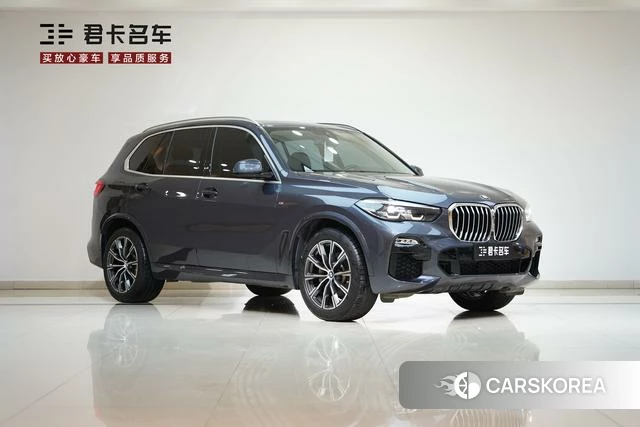 BMW X5 (imported) 2021 Темно-серый из Китая, фото 2
