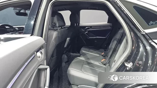 Audi Q3 (F3) 2020 Черный из Кореи, фото 2