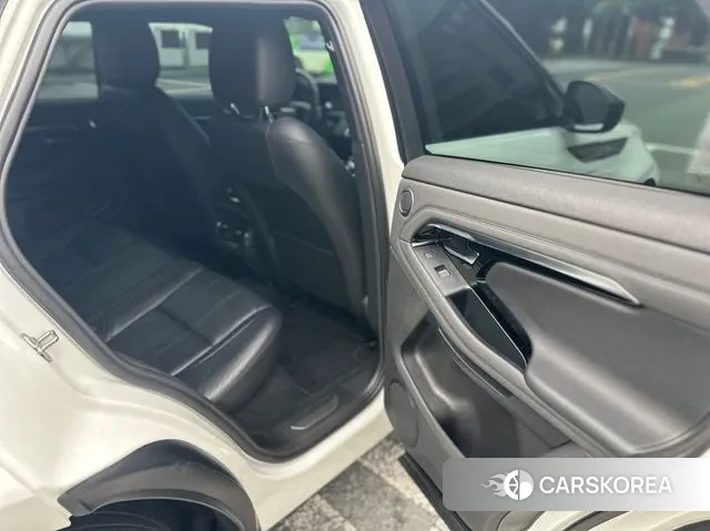 Land Rover Range Rover Evoque 2nd Generation 2022 Белый из Кореи, фото 2