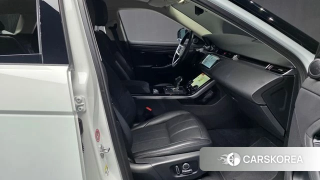 Land Rover Range Rover Evoque 2nd Generation 2021 Белый из Кореи, фото 2