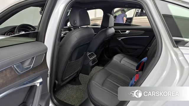 Audi A6 (C8) 2021 Белый из Кореи, фото 2