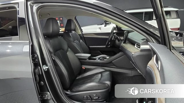 Kia K5 3rd generation 2023 Серый из Кореи, фото 2