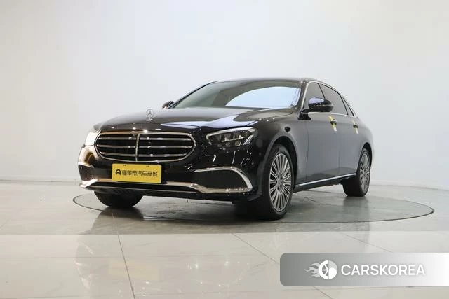 Mercedes-Benz E-class 2023 Черный из Китая, фото 2