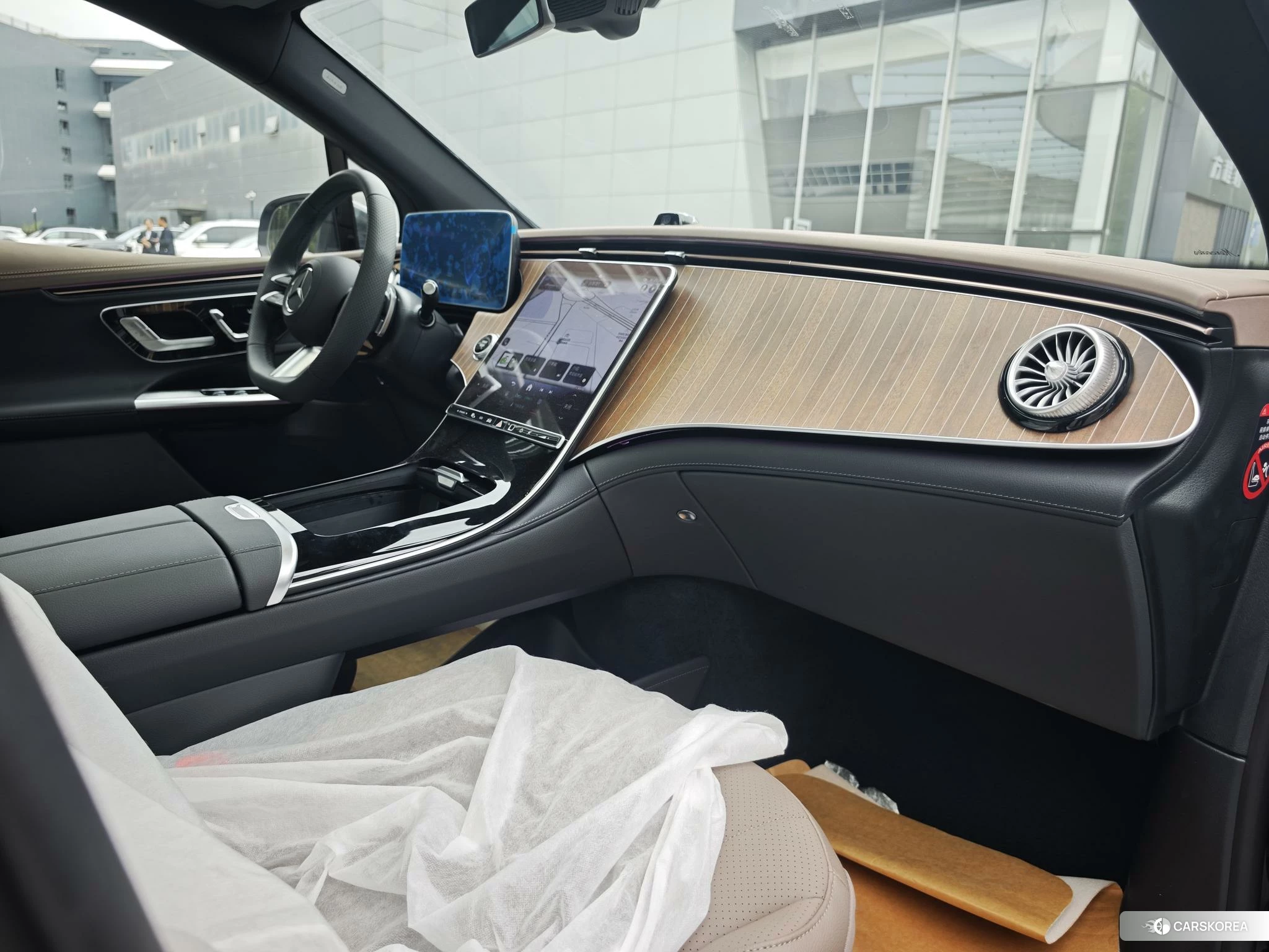 Mercedes-Benz EQE SUV 2023 Черный из Китая, фото 2
