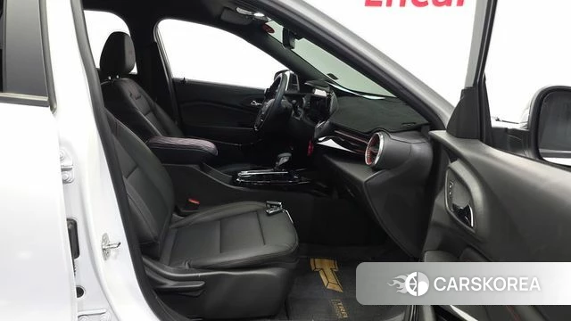 Chevrolet (GM Daewoo) Trax Crossover 2023 Белый из Кореи, фото 2