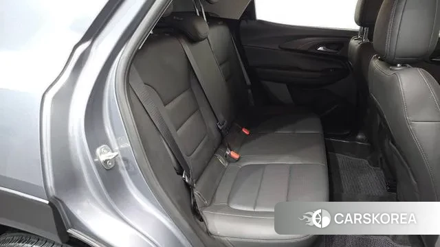 Chevrolet (GM Daewoo) Trailblazer 2020 Серебристо-серый из Кореи, фото 2