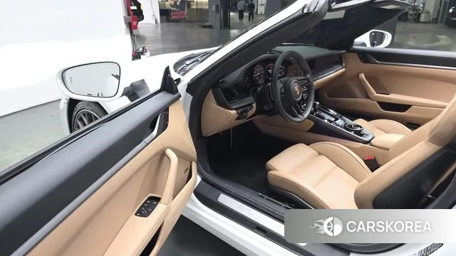 Porsche 911(992) 2024 Белый из Кореи, фото 2