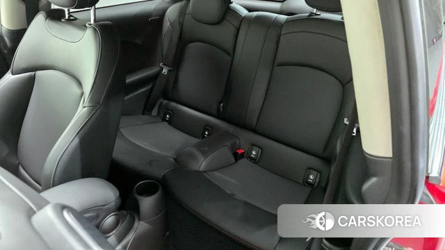 Mini Cooper 2019 Красный из Кореи, фото 2