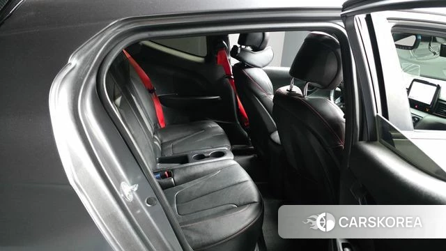 Hyundai Veloster (JS) 2018 Серебристо-серый из Кореи, фото 2