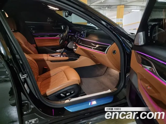 BMW 7 Series (G11) 2022 Черный из Кореи, фото 2