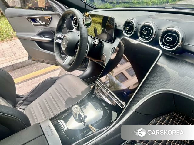 Mercedes-Benz Class C 2023 Зеленый из Китая, фото 2