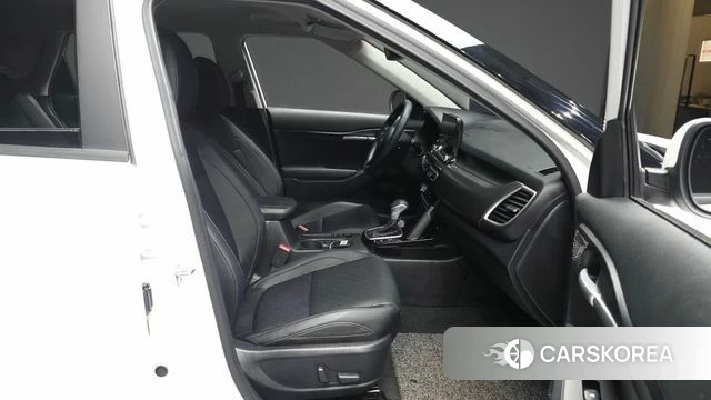 Kia Seltos 2022 Белый из Кореи, фото 2