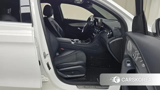 Mercedes-Benz GLC-Class X253 2019 Белый из Кореи, фото 2