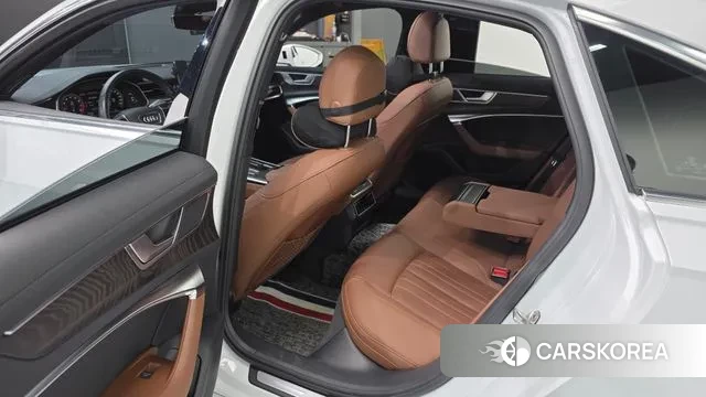 Audi A6 (C8) 2021 Белый из Кореи, фото 2