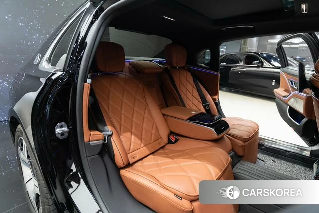 Mercedes-Benz Maybach S-class 2024 Черный из Китая, фото 2