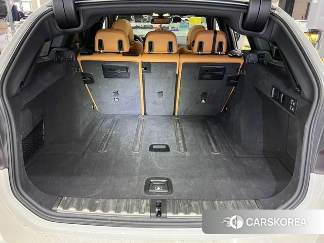 BMW 3 Series (G20) 2022 Белый из Кореи, фото 2