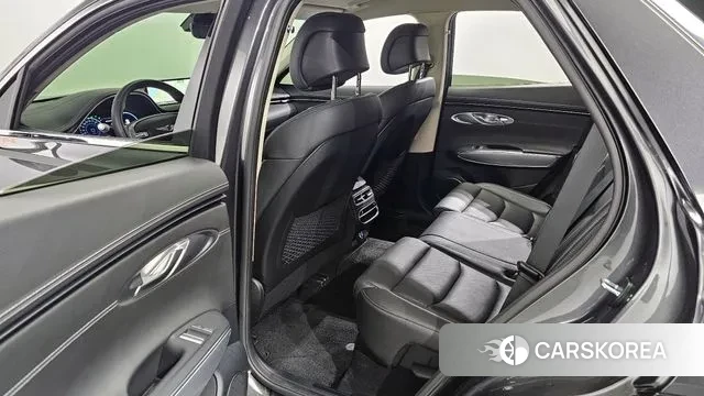 Genesis GV70 2023 Серый из Кореи, фото 2