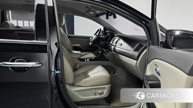 Kia All New Carnival 2018 Черный из Кореи, фото 2