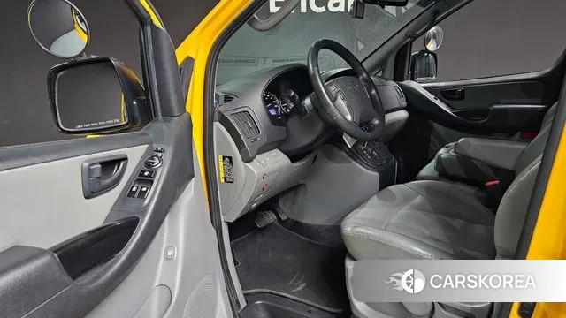 Hyundai The New Grand Starex 2019 Желтый из Кореи, фото 2