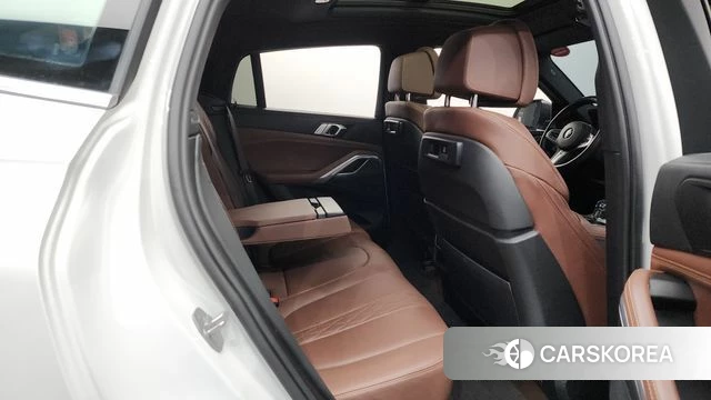 BMW X6 (G06) 2022 Белый из Кореи, фото 2