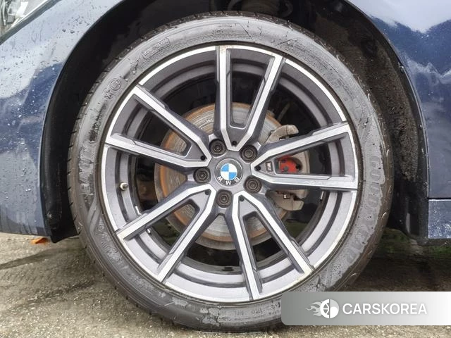 BMW 3 series 2022 Черный из Китая, фото 2