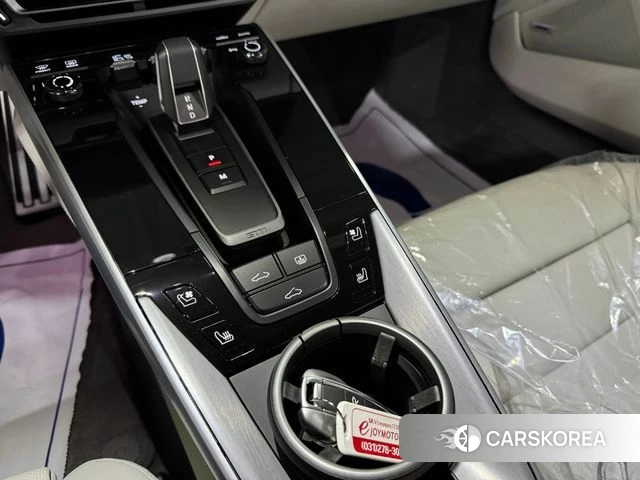 Porsche 911(992) 2024 Серебристо-серый из Кореи, фото 2