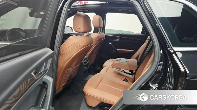 Audi Q5 (FY) 2023 Черный из Кореи, фото 2