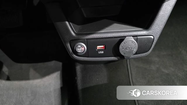 Kia The New Kia Ray 2023 Белый из Кореи, фото 2