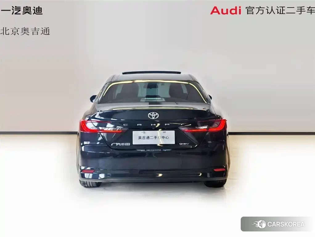 Toyota Camry 2025 Черный из Китая, фото 2