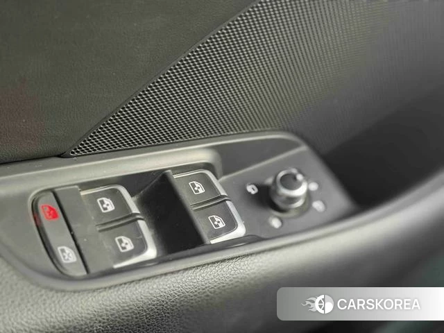 Audi A3 2020 Белый из Китая, фото 2