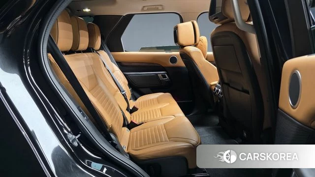 Land Rover Discovery 5 2019 Черный из Кореи, фото 2