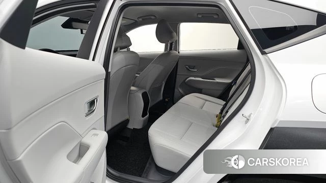 Hyundai Kona (SX2) 2023 Белый из Кореи, фото 2