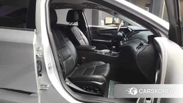 Chevrolet (GM Daewoo) Impala 2018 Серебряный из Кореи, фото 2