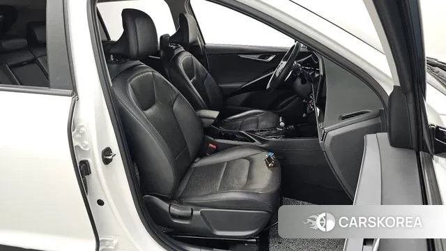 Kia Di Ol Nu Niro 2022 Белый из Кореи, фото 2