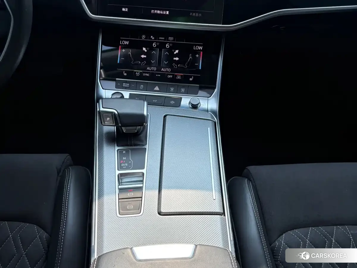Audi A7L 2024 Черный из Китая, фото 2