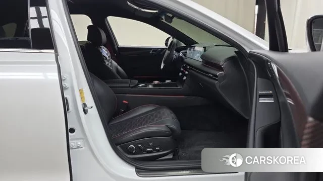 Genesis G80 (RG3) 2025 Белый из Кореи, фото 2