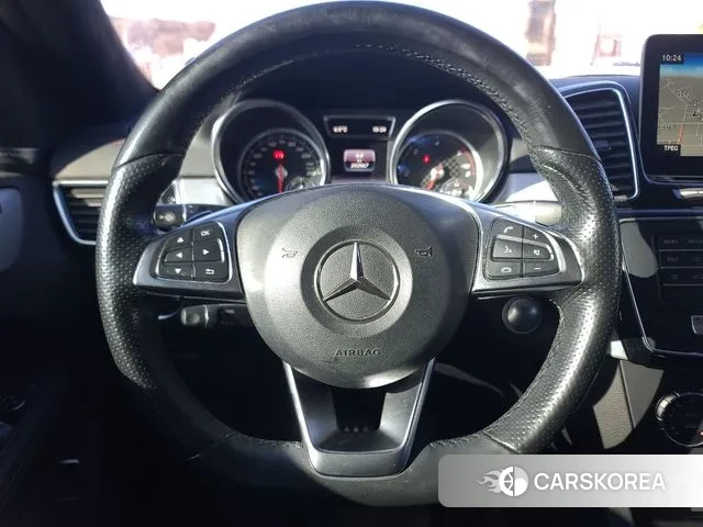 Mercedes-Benz GLE - Class W166 2018 Черный из Кореи, фото 2