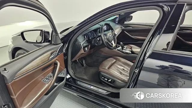 BMW 5 Series (G30) 2018 Синий из Кореи, фото 2