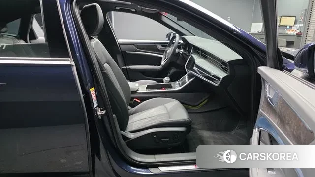 Audi A6 (C8) 2021 Черный из Кореи, фото 2