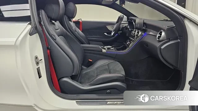 Mercedes-Benz C-Class W205 2021 Белый из Кореи, фото 2