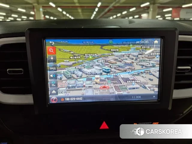 Hyundai Venue 2022 Серебристо-серый из Кореи, фото 2